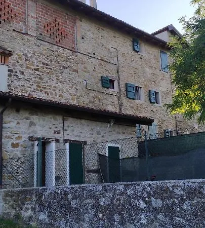 La Corte Dei Celti La Fonte San Benedetto Del Querceto Exterior photo